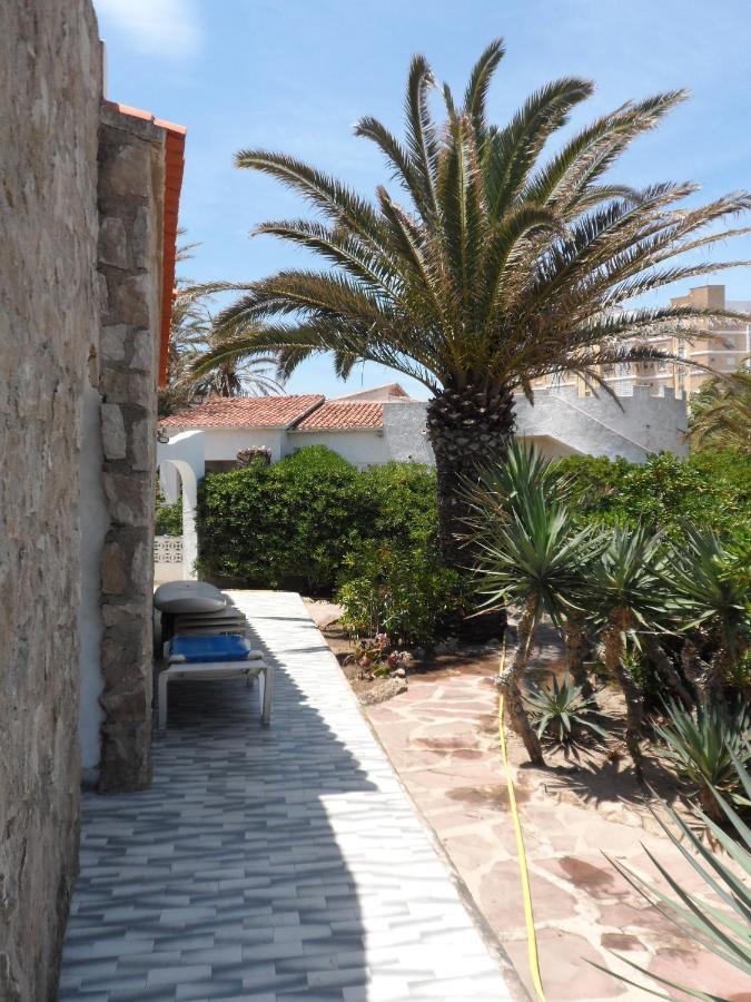 Villa At Seafront With Private Garden-655 Dénia Exterior foto