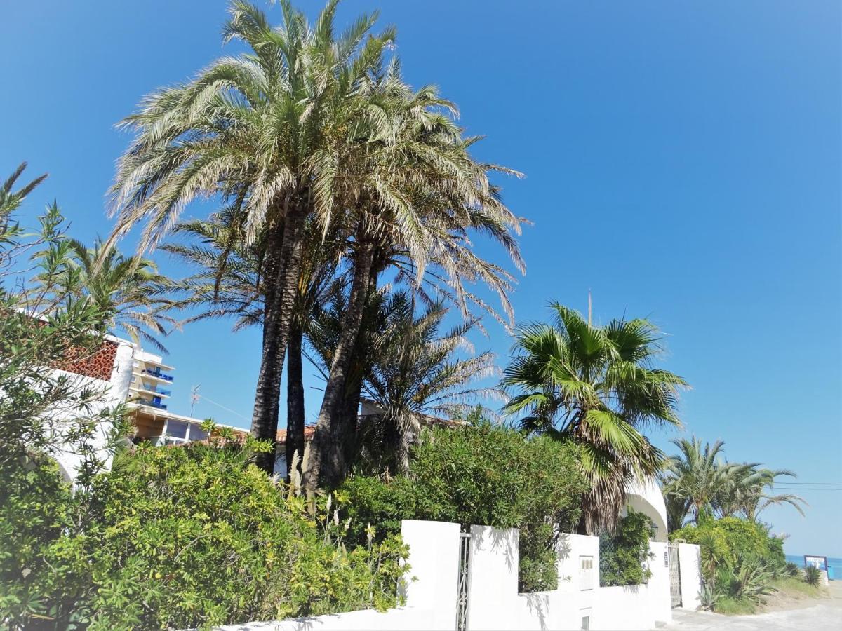 Villa At Seafront With Private Garden-655 Dénia Exterior foto