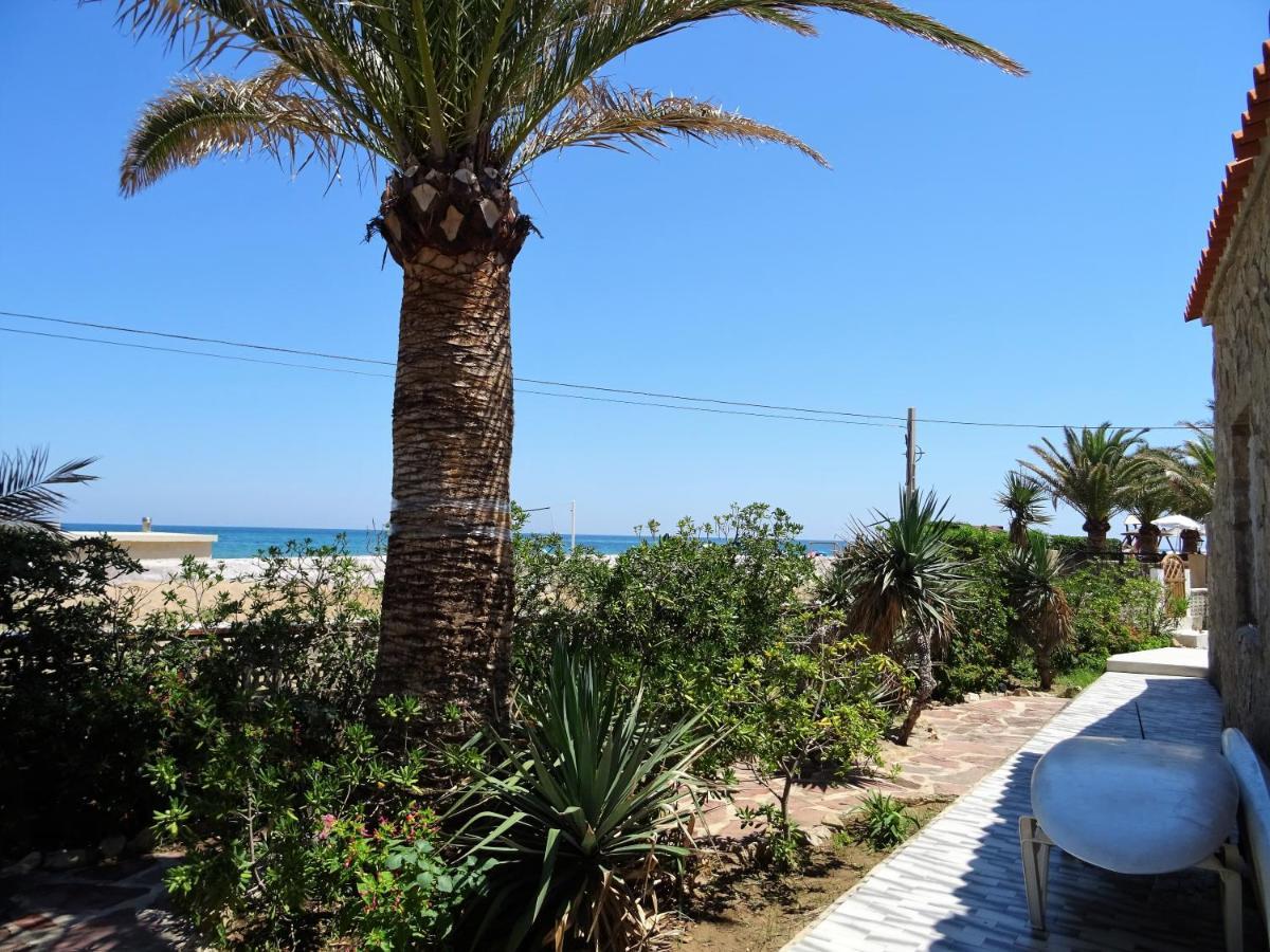 Villa At Seafront With Private Garden-655 Dénia Exterior foto